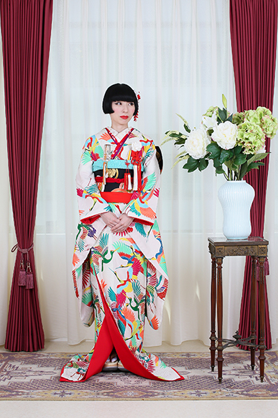 前幅25引き振袖 婚礼 花嫁 裾引き お引き摺り 虹色 虹 レインボー kimono