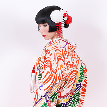 打掛　レトロ　おしゃれ　可愛い打掛　和装　和婚礼　ゼクシィ　それいゆ　花嫁衣裳　花嫁和装　新婦　衣装　KIMONO姫和装　引き振袖　レトロ可愛い